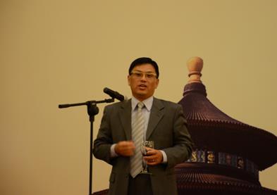 賽默飛中國色譜業務高級商務運營總監梁曉峰先生在正式歡迎晚宴上致辭